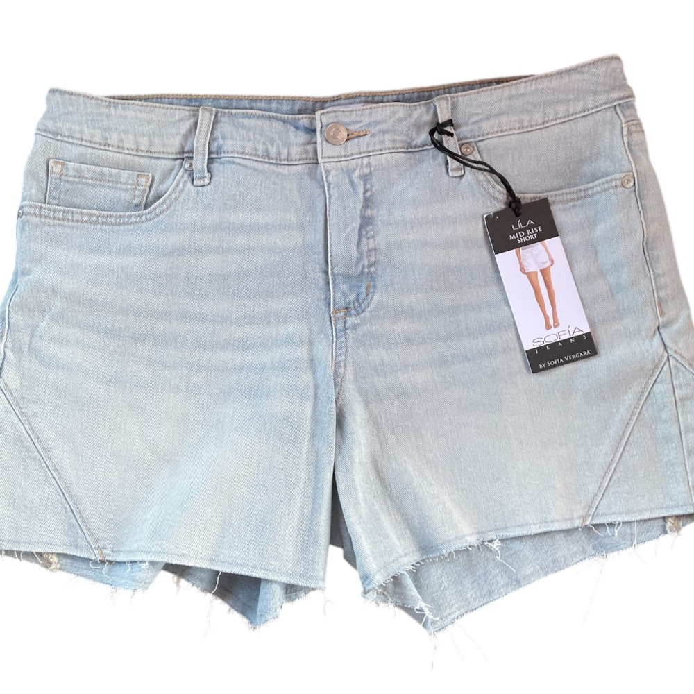 Sofia vergara Denim distressed stone washed Jean shorts NWT mid rise size 12